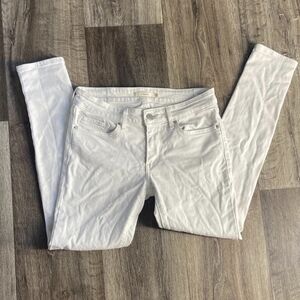 711 Levis Skinny White Jeans Womens Size 27 nice fit Closet Essential